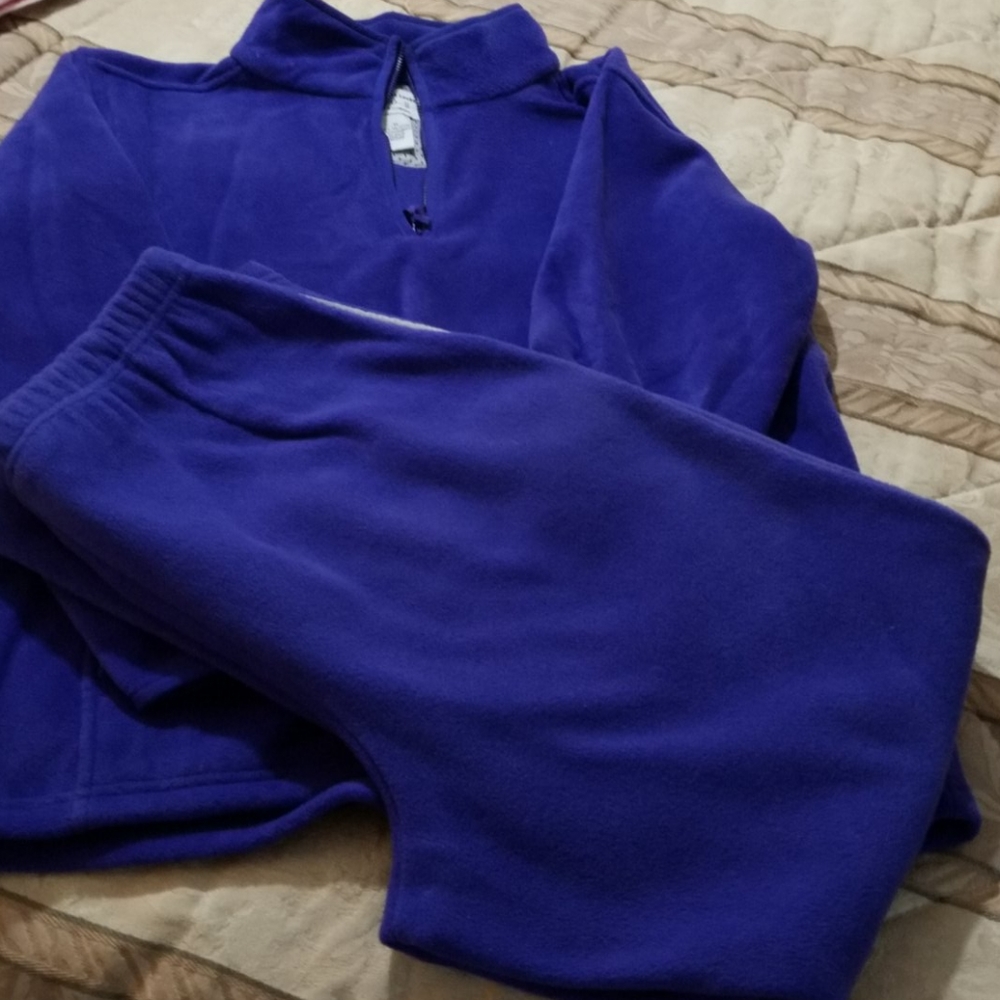 Lady Foot Locker polar fleece Sports set